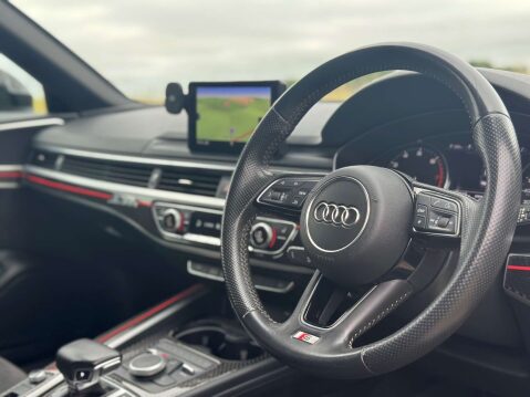 Audi A4 2.0 A4 S Line TFSI Semi-Auto 4dr 7
