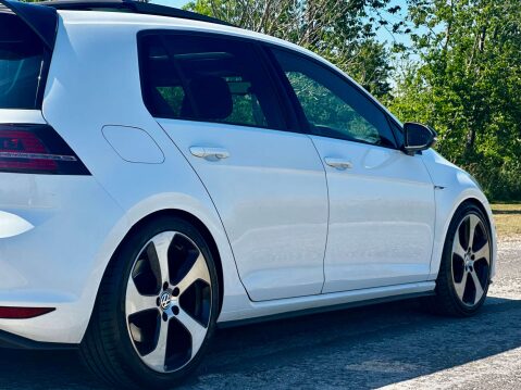 Volkswagen Golf 2.0 Golf GTi Semi-Auto 5dr 11