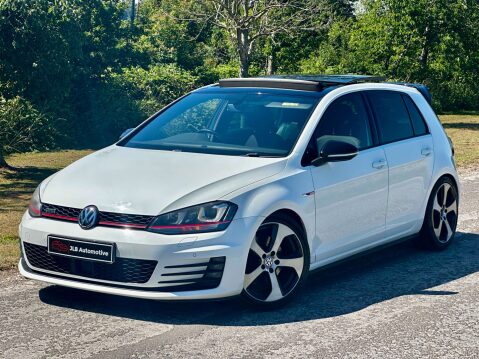 Volkswagen Golf 2.0 Golf GTi Semi-Auto 5dr 31