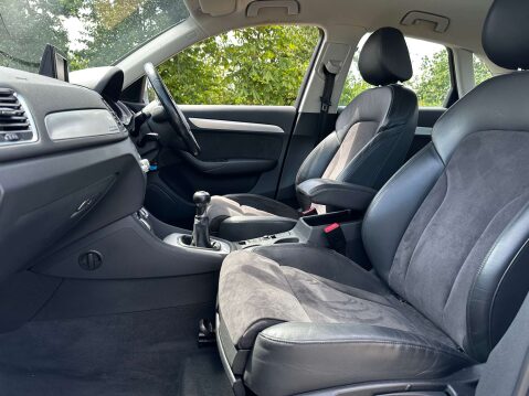 Audi Q3 2.0 Q3 SE TFSI Quattro 4WD 5dr 19