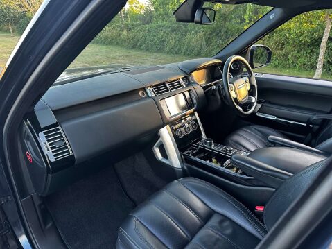 Land Rover Range Rover 3.0 Range Rover Vogue SE TDV6 Auto 4WD 5dr 42