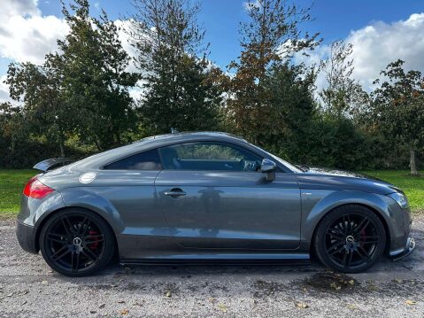 Audi TT 2.0 TT Black Edition TDI Quattro 4WD 3dr 21