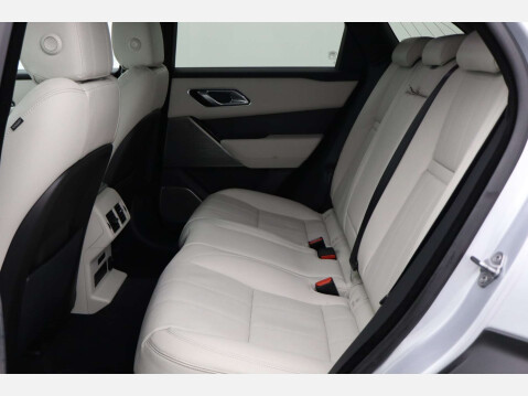 Land Rover Range Rover Velar 3.0 Range Rover Velar R-Dynamic SE D300 Auto 4WD 5dr 11