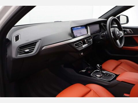 BMW 1 Series 1.5 118I M Sport Auto 5dr 11