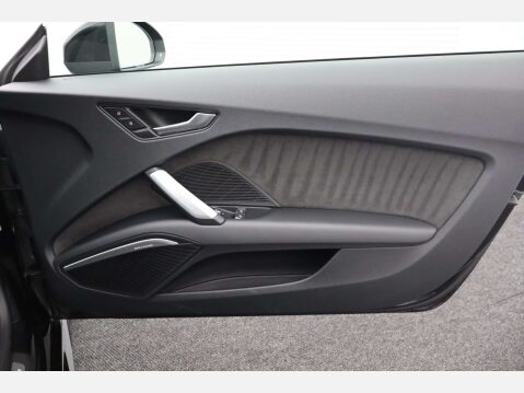 Audi TT 2.0 TT Black Edition TFSI Semi-Auto 3dr 18