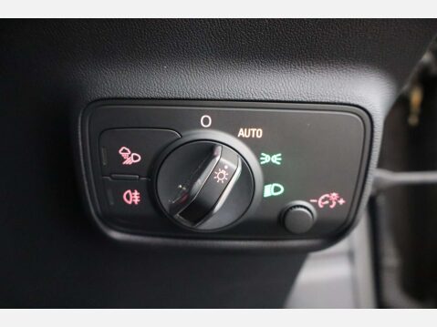 Audi TT 2.0 TT Black Edition TFSI Semi-Auto 3dr 39