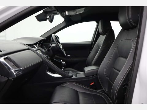 Jaguar E-Pace 2.0 E-Pace R-Dynamic S D AWD 4WD 5dr 25