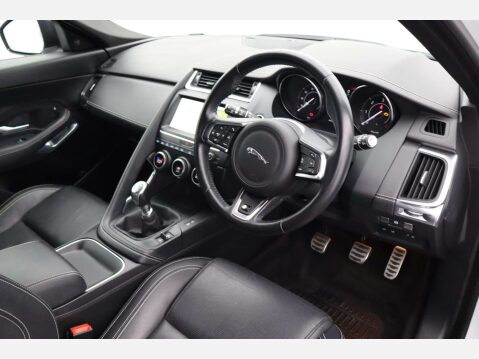Jaguar E-Pace 2.0 E-Pace R-Dynamic S D AWD 4WD 5dr 11