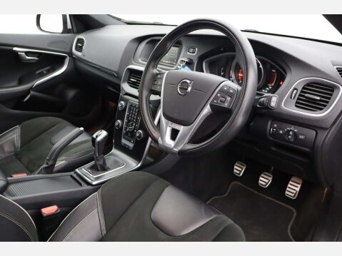 Volvo V40 2.0 V40 R-Design T3 5dr 12