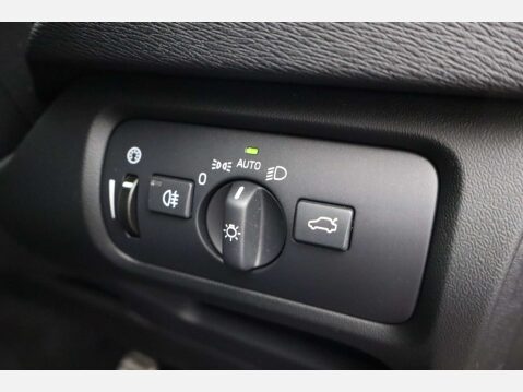 Volvo V40 2.0 V40 R-Design T3 5dr 21