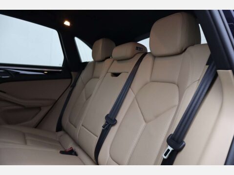 Porsche Macan 3.0 Macan S Semi-Auto 4WD 5dr 48