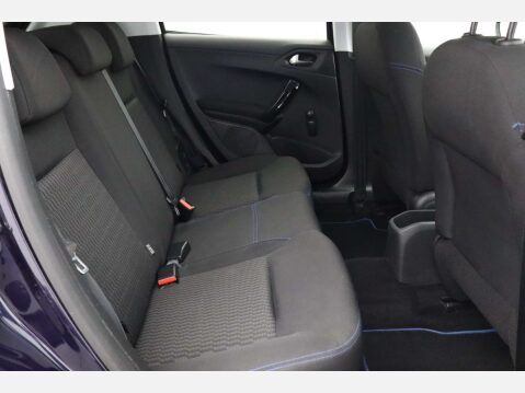 Peugeot 208 1.2 208 Signature PureTech S/S 5dr 14