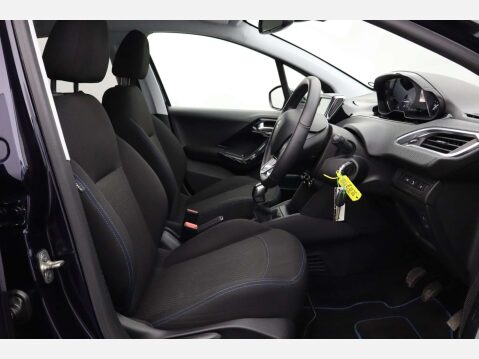 Peugeot 208 1.2 208 Signature PureTech S/S 5dr 2
