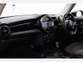 Mini Hatch 1.5 Cooper Classic Auto 3dr 19