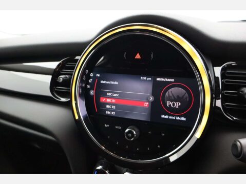 Mini Hatch 1.5 Cooper Classic Auto 3dr 30