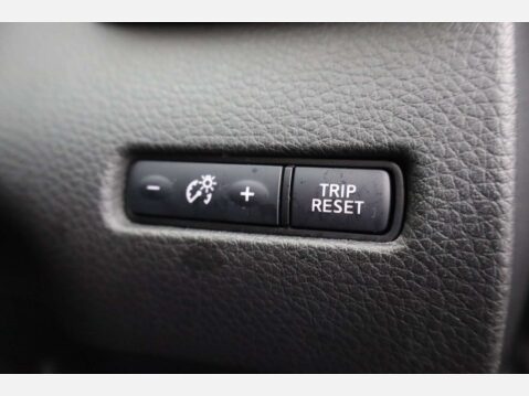 Nissan Qashqai 1.5 Qashqai N-Connecta dCi 5dr 26