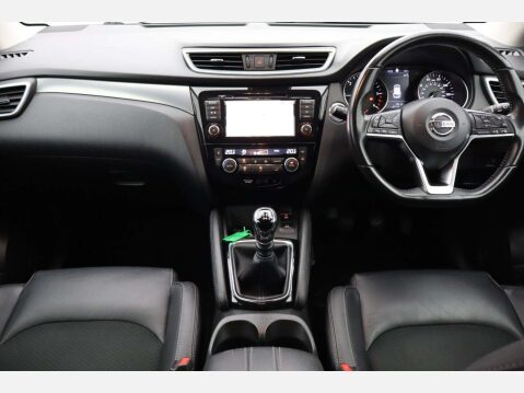 Nissan Qashqai 1.5 Qashqai N-Connecta dCi 5dr 14