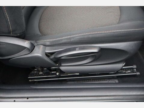 Mini Hatch 1.5 Cooper D 3dr 13