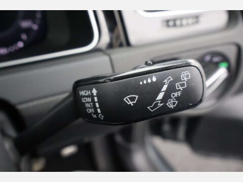 Volkswagen Golf 2.0 Golf GTD TDI Semi-Auto 5dr 40
