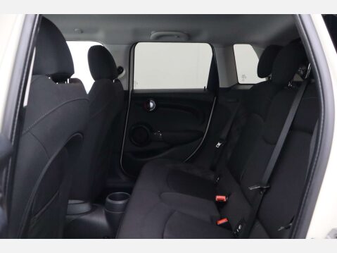 Mini Hatch 1.5 Cooper 5dr 27