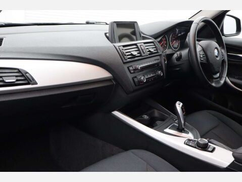 BMW 1 Series 2.0 120D SE Auto 5dr 16