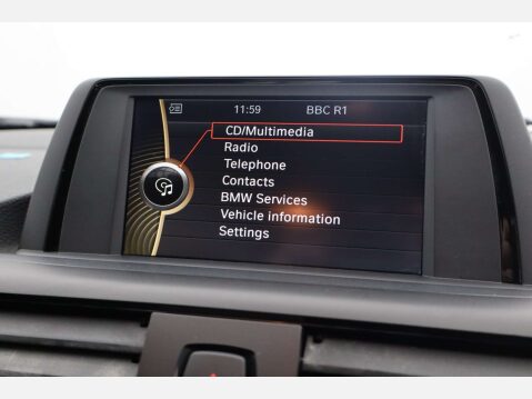 BMW 1 Series 2.0 120D SE Auto 5dr 27