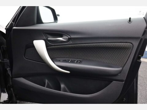 BMW 1 Series 2.0 120D SE Auto 5dr 19