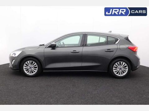 Ford Focus 1.0 Focus Titanium 5dr 4