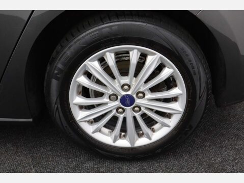 Ford Focus 1.0 Focus Titanium 5dr 56