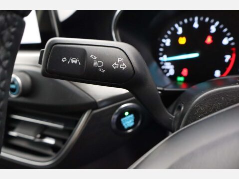 Ford Focus 1.0 Focus Titanium 5dr 37