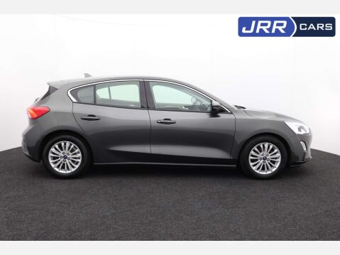 Ford Focus 1.0 Focus Titanium 5dr 3