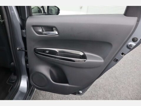 Honda Jazz 1.5 Jazz Crosstar EX i-MMD CVT 5dr 42