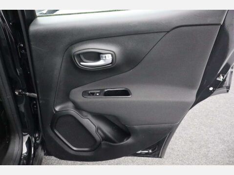 Jeep Renegade 1.3 Renegade Longitude Auto 5dr 21