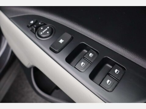 Kia Stonic 1.0 Stonic First Edition 5dr 19