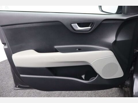 Kia Stonic 1.0 Stonic First Edition 5dr 35