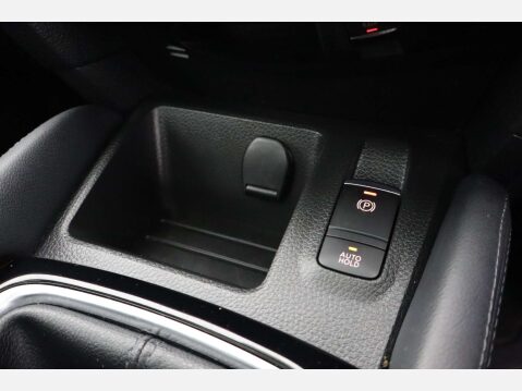 Nissan Qashqai 1.2 Qashqai N-Connecta DiG-T 5dr 49