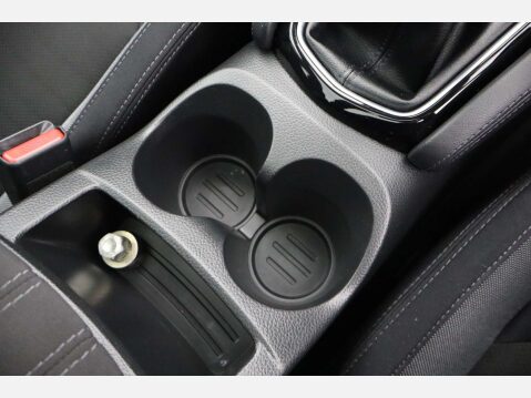 Nissan Qashqai 1.2 Qashqai N-Connecta DiG-T 5dr 51