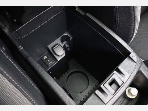 Nissan Qashqai 1.2 Qashqai N-Connecta DiG-T 5dr 52