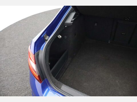 Skoda Octavia 2.0 Octavia vRS TSi Semi-Auto 5dr 27