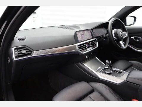 BMW 3 Series 2.0 320I M Sport Auto 4dr 31