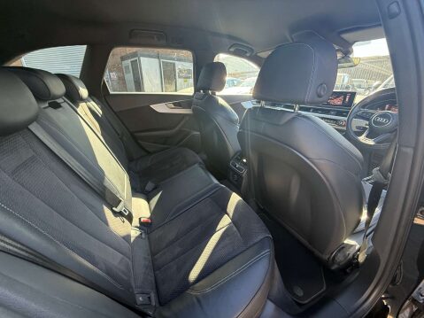 Audi A4 2.0 A4 S Line TFSI Semi-Auto 5dr 29