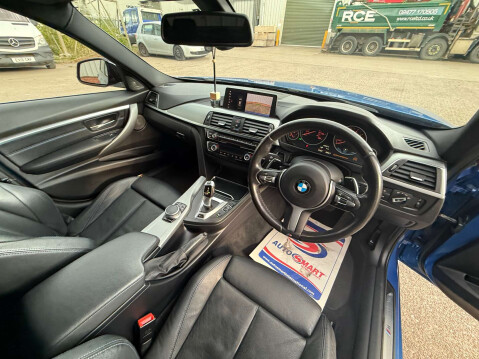 BMW 3 Series 2.0 330e M Sport Shadow Edition Auto 4dr 29