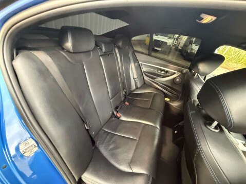 BMW 3 Series 2.0 330e M Sport Shadow Edition Auto 4dr 35