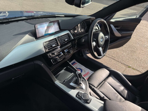 BMW 3 Series 3.0 330d xDrive M Sport Auto 4WD 4dr 9