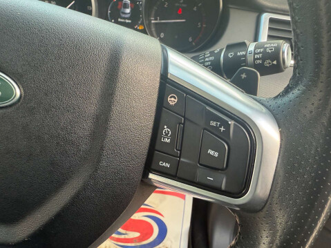 Land Rover Discovery Sport 2.0 Discovery Sport HSE Dynamic Luxury TD4 Auto 4WD 5dr 40