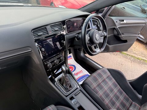 Volkswagen Golf 2.0 Golf GTi Performance TSi Semi-Auto 5dr 9