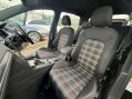 Volkswagen Golf 2.0 Golf GTi Performance TSi Semi-Auto 5dr 33
