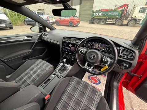 Volkswagen Golf 2.0 Golf GTD TDI Semi-Auto 5dr 32