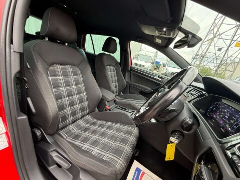 Volkswagen Golf 2.0 Golf GTD TDI Semi-Auto 5dr 33