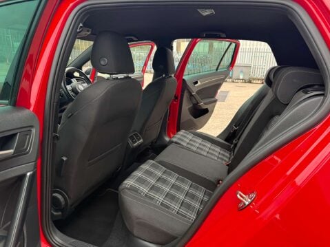 Volkswagen Golf 2.0 Golf GTD TDI Semi-Auto 5dr 37